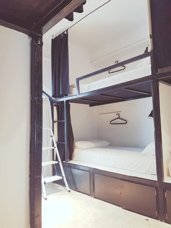 Seek Sleep Hostel กรุงเทพมหานคร ห้อง รูปภาพ